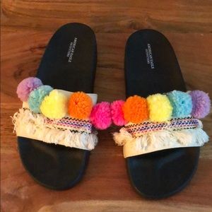 Pom Pom American Eagle Slides